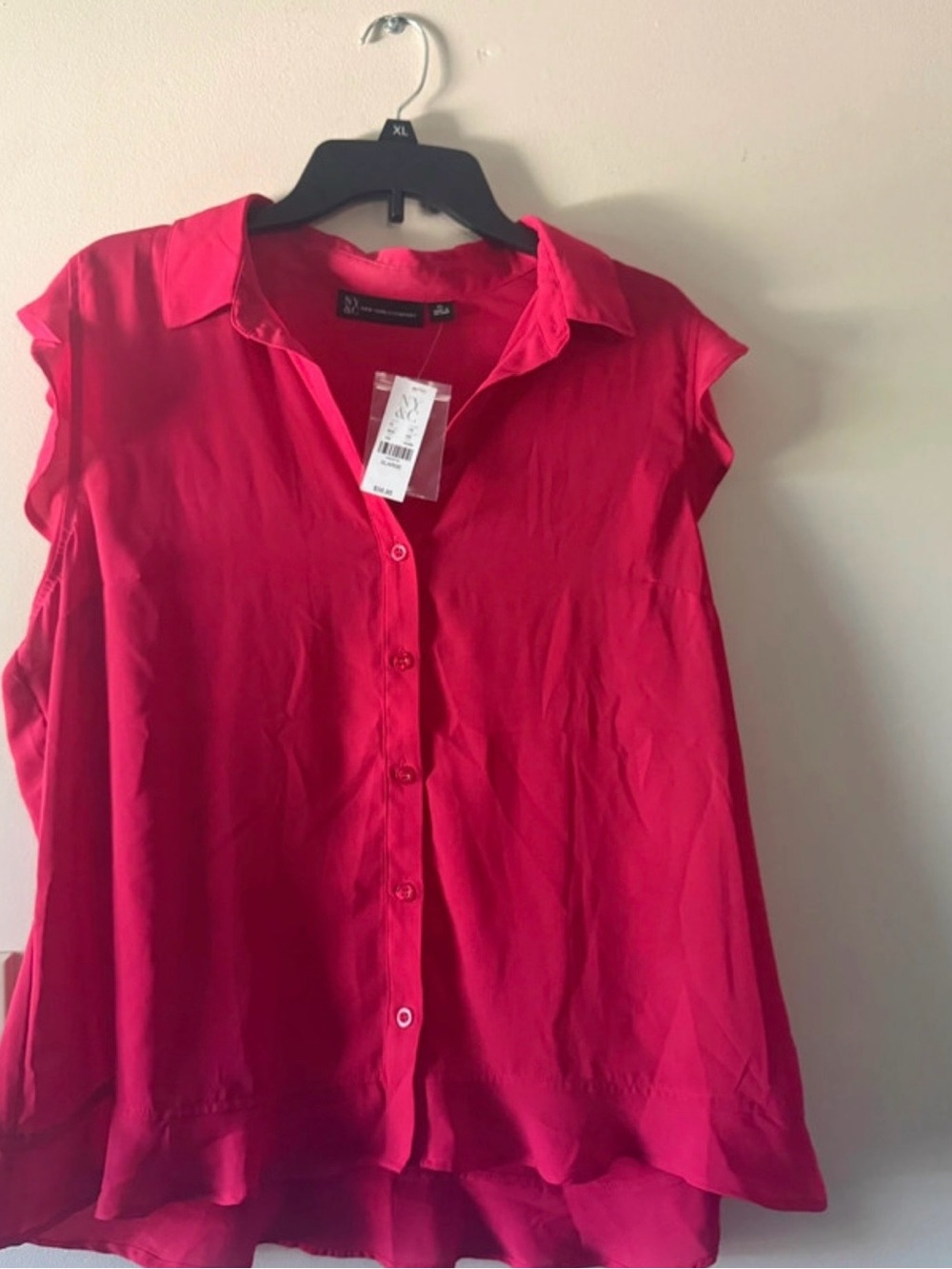 Women’s size XL New York & Company Hot Pink button up blouse